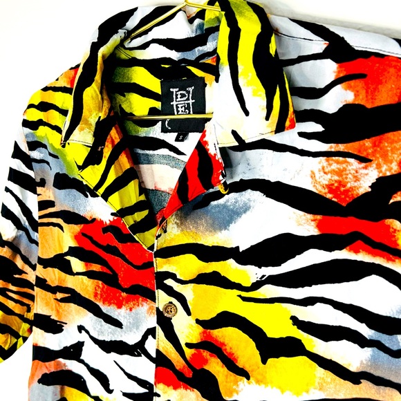 Ed Hardy Shirt Men’s Small Red Yellow Black Tiger Print All Over Print AOP NEW - Picture 4 of 7